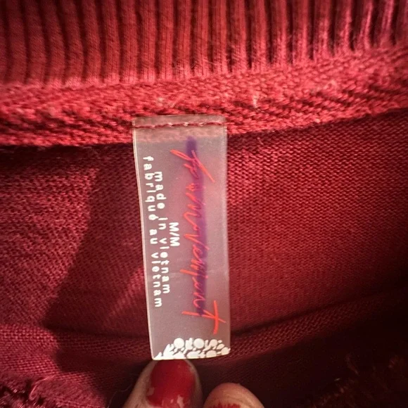 FP Movement - size M -Red and White Oversized 3/4 Sleeve Sweatshirt - Picture 3 of 4